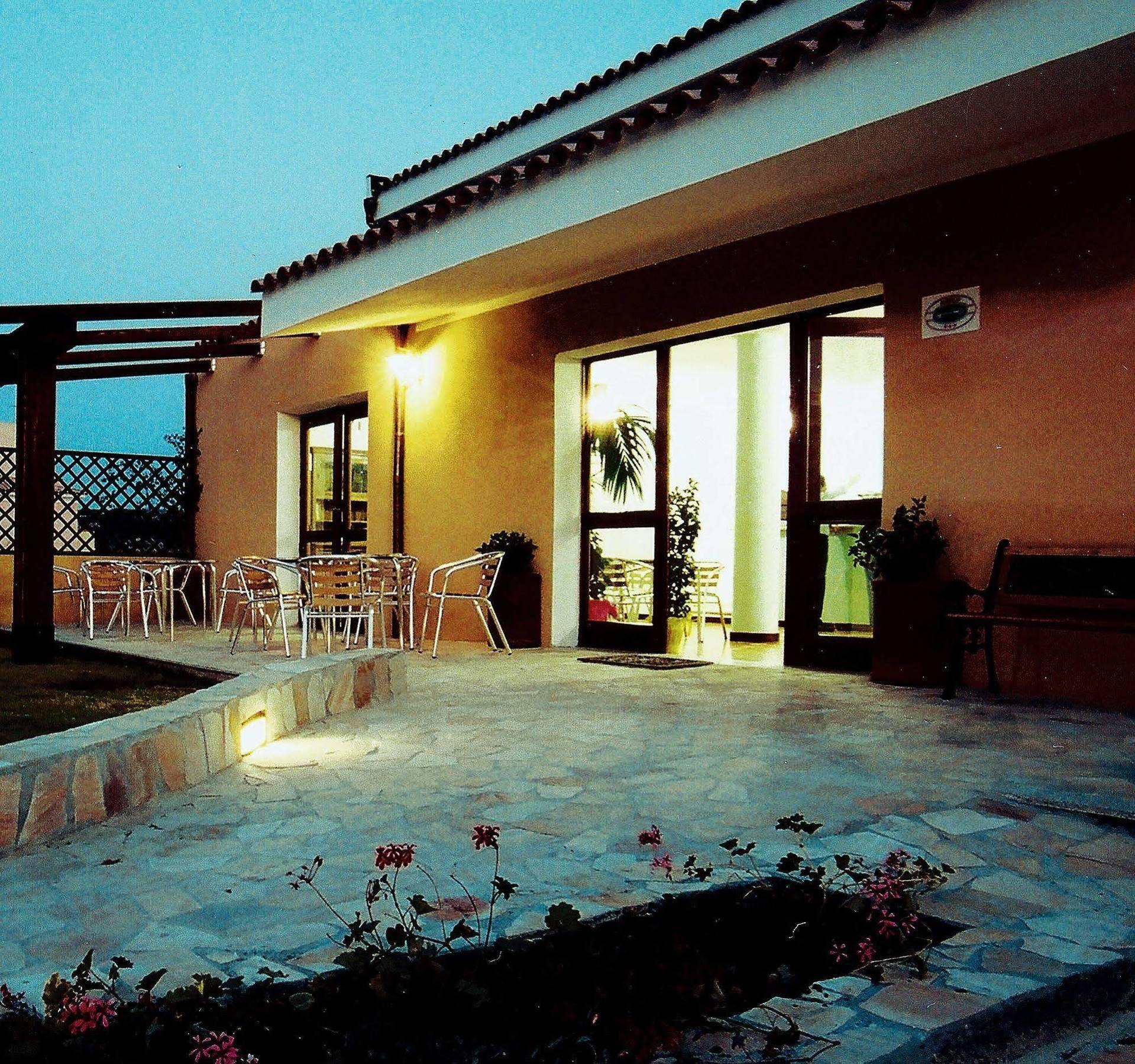 Meta Hotel Santa Teresa Gallura Exterior foto